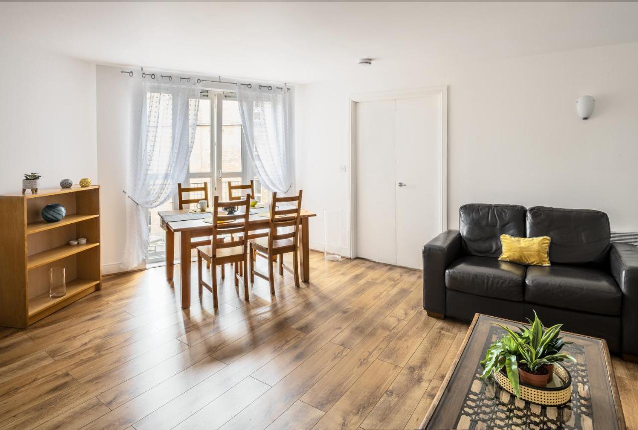 Comfortable And Bright Apartment In Tower Bridge Londres Extérieur photo